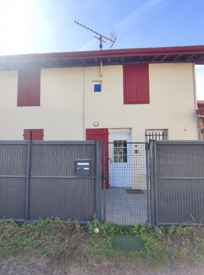 Agréable Maison, toute équipée, proche du lac d'Arjuzanx Morcenx Exterior foto